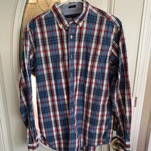 Tommy Hilfiger Men’s Plaid Button Down Shirt